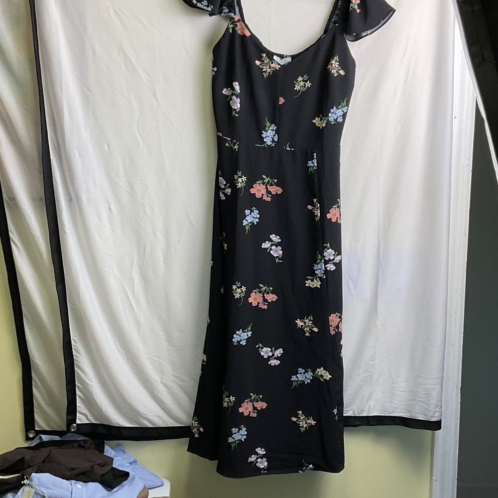 Market & Spruce Black Midi Dress with Floral Pattern